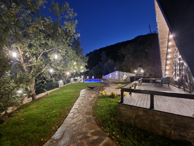 Özel Havuzlu Jakuzili 2+1 Bungalov (110 m²)